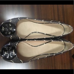 8.5 Mojave Snakeskin Tory Burch Flats